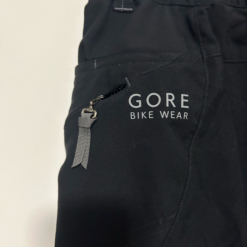 Gore bike wear shorts size medium - Picture 6 of 6